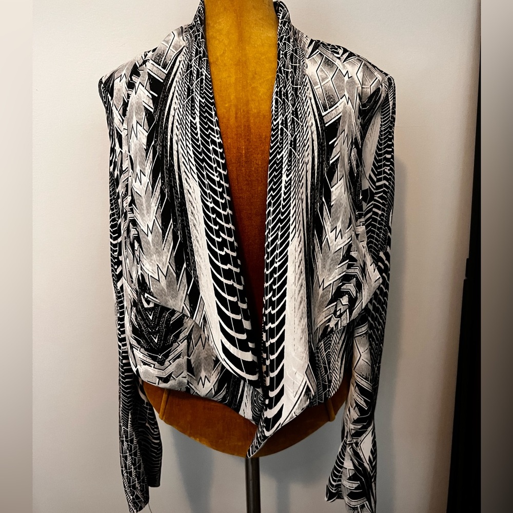 Abstract Cropped Cardigan